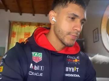 larry_jones from Chaturbate