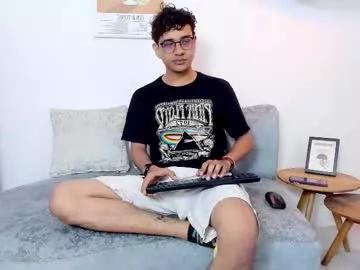 larry_plones from Chaturbate is Freechat