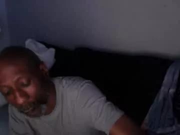 leeguy_hugedick from Chaturbate