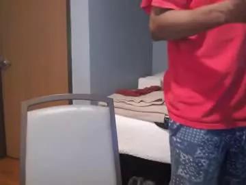 leeguy_hugedick from Chaturbate
