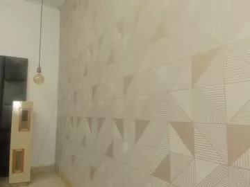 leslyy_ from Chaturbate