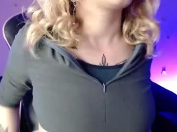 lessboobs_gh from Chaturbate