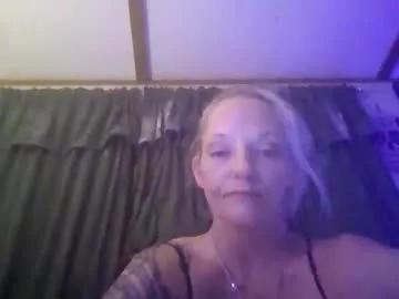 lilbit4u from Chaturbate
