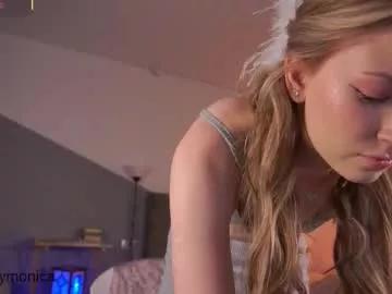 lilkittymonica from Chaturbate