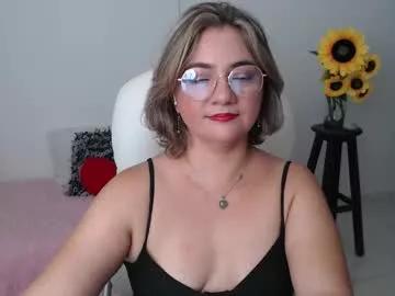 lilly_milf from Chaturbate