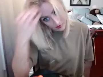 lillydawn from Chaturbate