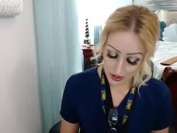 lillydawn from Chaturbate