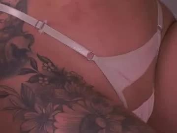 lillythompson_ from Chaturbate