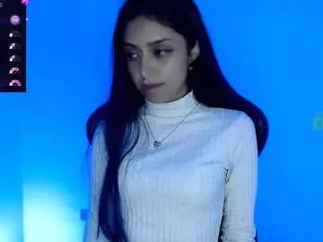 lilylouisee_ from Chaturbate