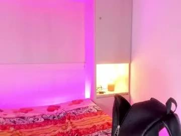 lilywhitee1 from Chaturbate