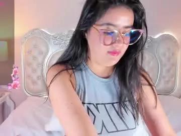linnaevanson from Chaturbate