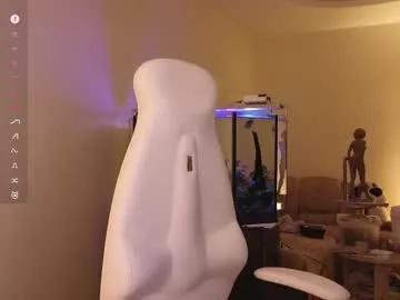litllle_alis_a from Chaturbate