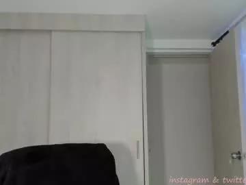 littl3_bunnyy from Chaturbate