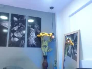 little_alann from Chaturbate