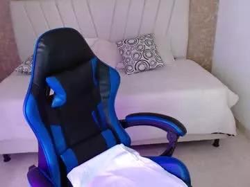 little_annee from Chaturbate