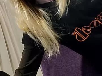 little_savage from Chaturbate