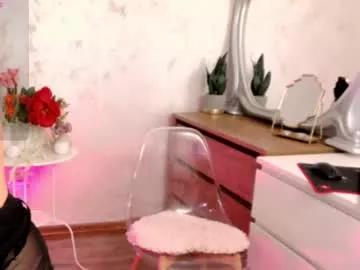 lizzybliss from Chaturbate