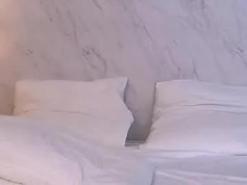 lola_lewis from Chaturbate