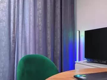 lovlybambi from Chaturbate