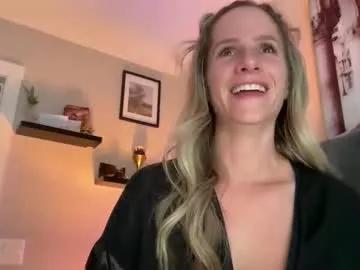 luxlovely111 from Chaturbate