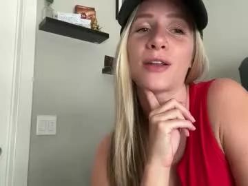 luxlovely111 from Chaturbate