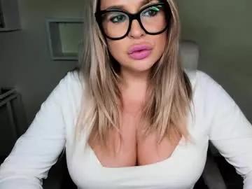 luxxx_diana from Chaturbate