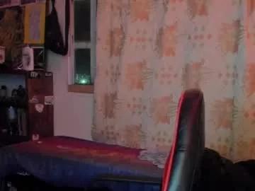 lydlos_frosk from Chaturbate