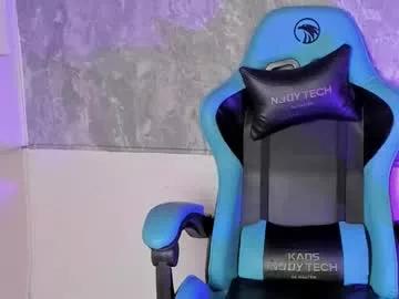 mara_friendboy from Chaturbate