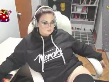 mazze_runner from Chaturbate