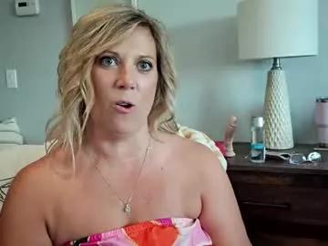 mi_blueeyed_milf from Chaturbate is Freechat