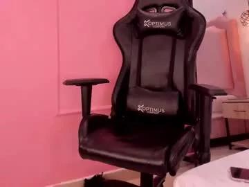 miaacollins__ from Chaturbate