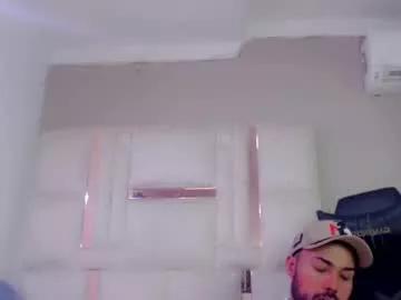 michael_twinkk from Chaturbate is Freechat