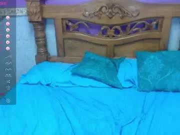 mike_andluisa from Chaturbate is Freechat
