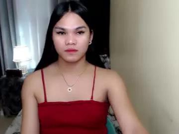 mimiluxxe22 from Chaturbate