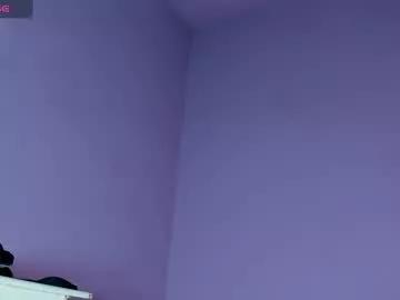 misschloe_laurent from Chaturbate