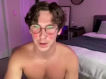 mizzo001 from Chaturbate