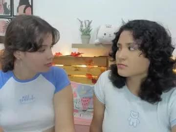molly_and_ivy from Chaturbate