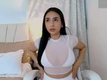 moonbrunettee from Chaturbate
