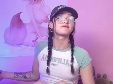 moonfiredance from Chaturbate