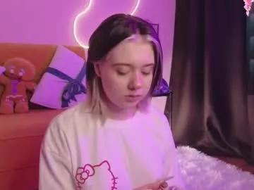moore_iris from Chaturbate