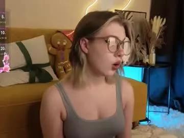 moore_iris from Chaturbate