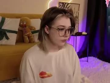 moore_iris from Chaturbate