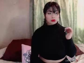 mulledwinee from Chaturbate