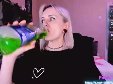nanitamoore from Chaturbate