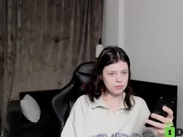 nellysunrise_1 from Chaturbate