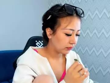 nellyy_kimm from Chaturbate