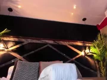 nikii_white from Chaturbate
