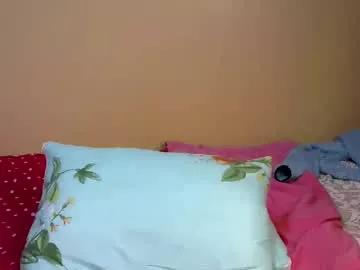 Petitejasminee webcams show profile image 