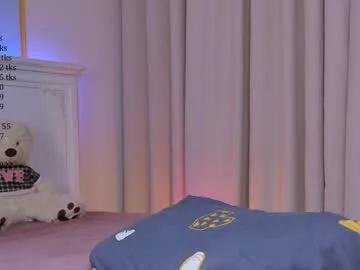 polly_marshmallow from Chaturbate