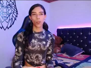 pupi_wolf from Chaturbate